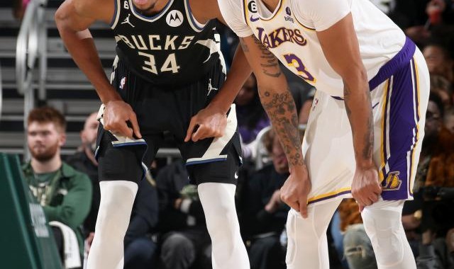 博鱼电竞官网-比园区还猛！近8战场均33+15 浓眉是联盟第几人？