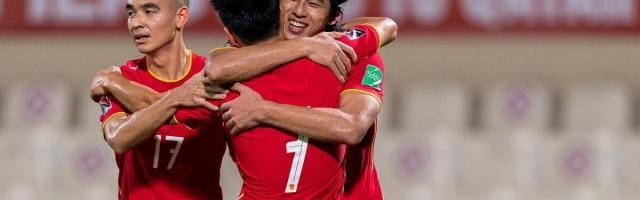 博鱼电竞官网-国足头球轰炸收奇效 结束0进球+首胜绝杀还靠这招