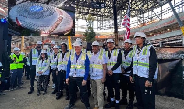 全新视觉元素充满各种巧思，快艇“改头换面”再启航