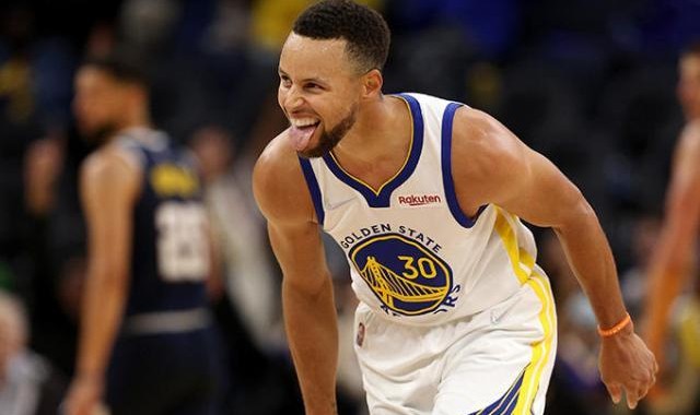 博鱼电竞官方app-连续两场三分命中数20+ 勇士季前赛喜事不断